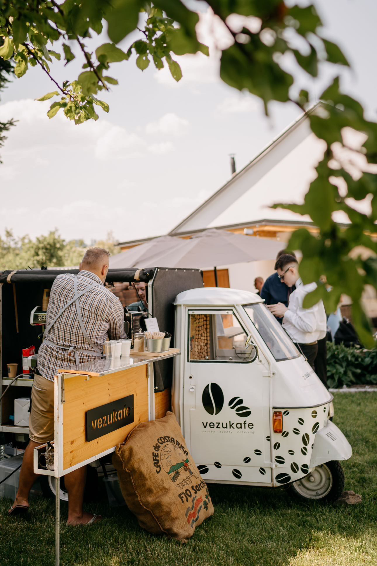 VEZUKAFE coffee bar Luigi na svatbě